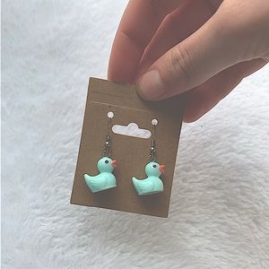 🩵 duck earrings 🩵